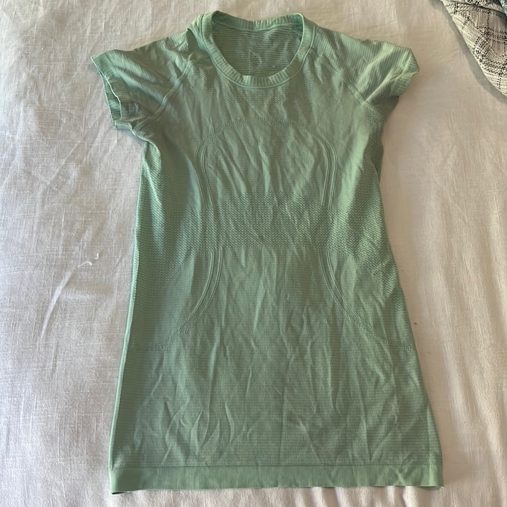 Lululemon Swiftly Tech Short Sleeve